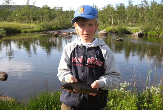 Framtidens Sportfiskare: Anton fiskade i Hotagsfjällen